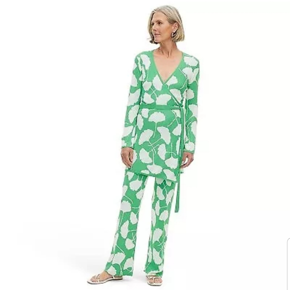 2pcWomen's Long Sleeve V-Neck Ginkgo Green Sweater Wrap Top & Matching Pants DVF